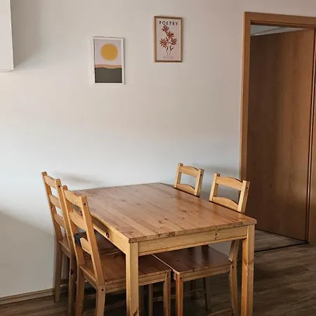 アパート Fuer Monteure ガイスリンゲン・アン・デア・シュタイゲ